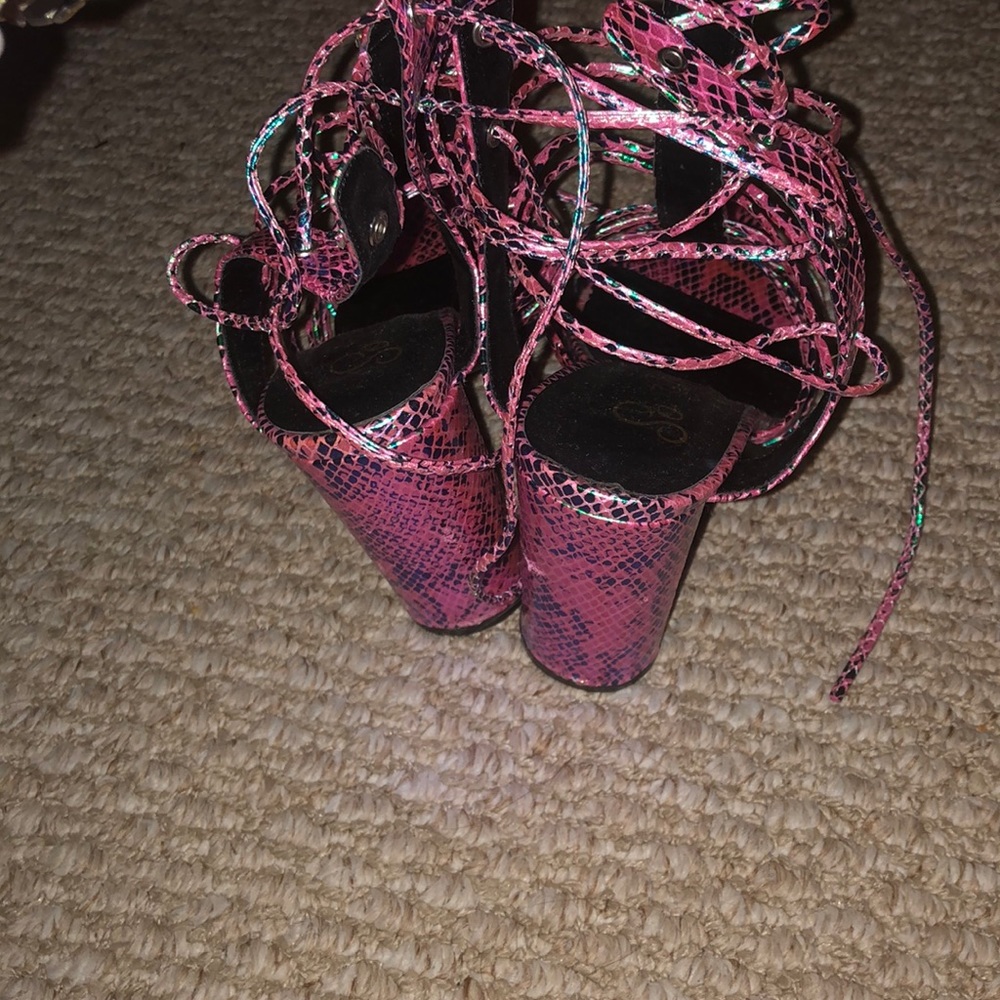 Multi colored Rhinestone laced pump - Picture 3 of 4